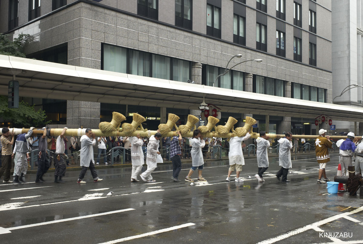 2010年京都祇園祭長刀鉾の鉾立て