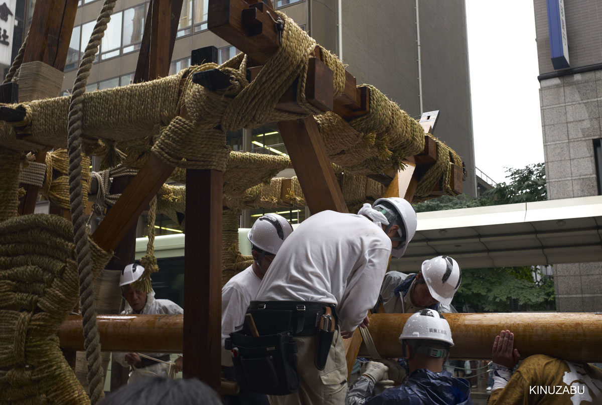 2010年京都祇園祭長刀鉾の鉾立て